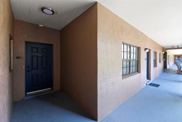 6100 GULFPORT BOULEVARD S 107, Gulfport, FL 33707