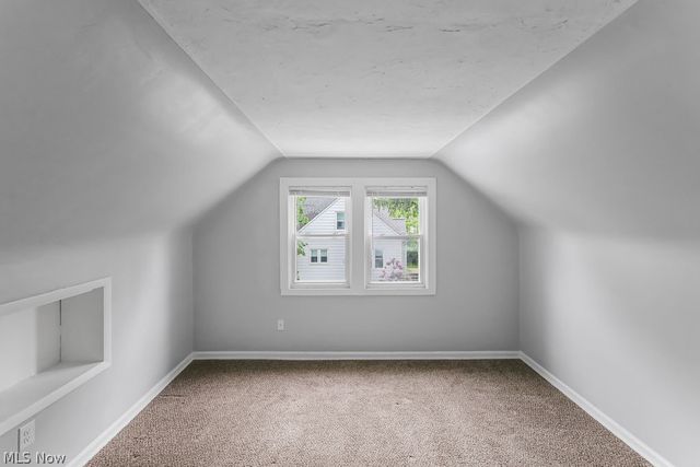 94 Southeast Avenue, Tallmadge, OH 44278