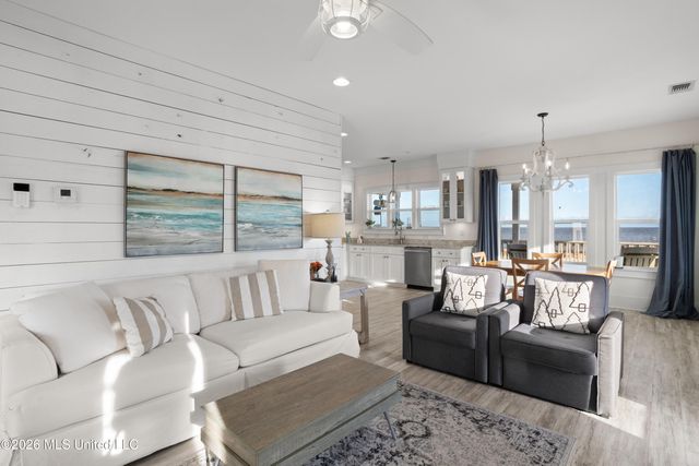 1623 Cayman Cove, Biloxi, MS 39531