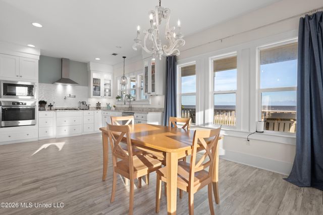 1623 Cayman Cove, Biloxi, MS 39531