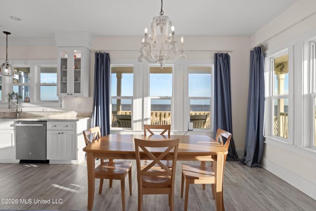 1623 Cayman Cove, Biloxi, MS 39531
