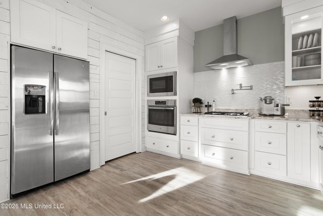 1623 Cayman Cove, Biloxi, MS 39531