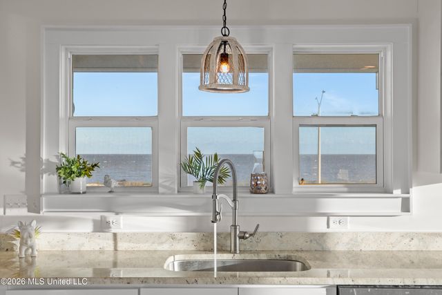 1623 Cayman Cove, Biloxi, MS 39531