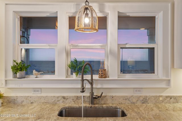 1623 Cayman Cove, Biloxi, MS 39531