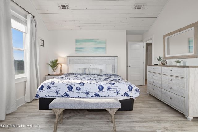 1623 Cayman Cove, Biloxi, MS 39531