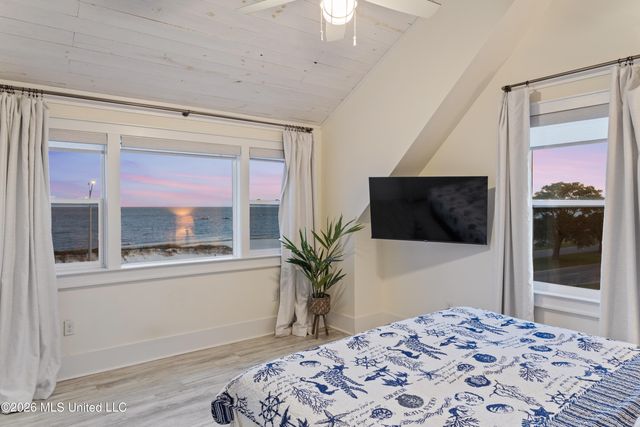 1623 Cayman Cove, Biloxi, MS 39531