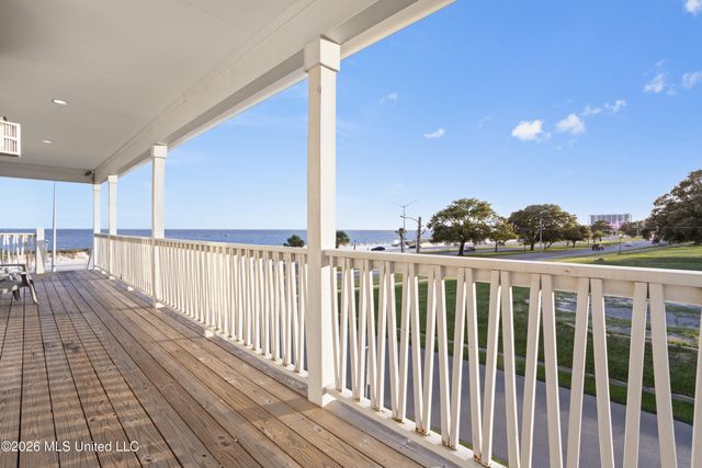 1623 Cayman Cove, Biloxi, MS 39531
