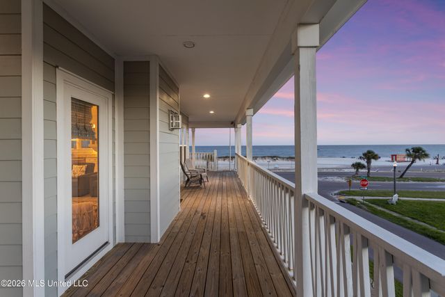 1623 Cayman Cove, Biloxi, MS 39531