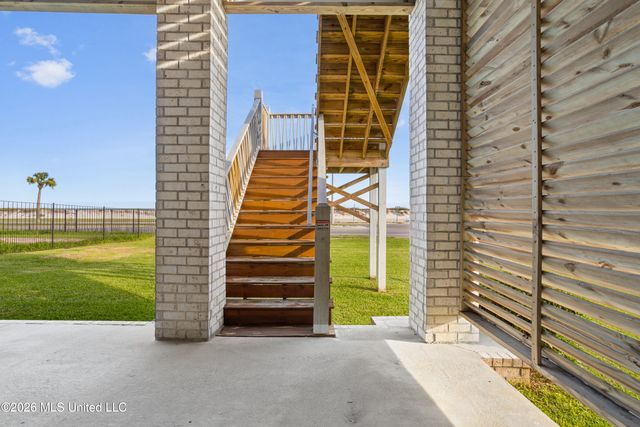 1623 Cayman Cove, Biloxi, MS 39531