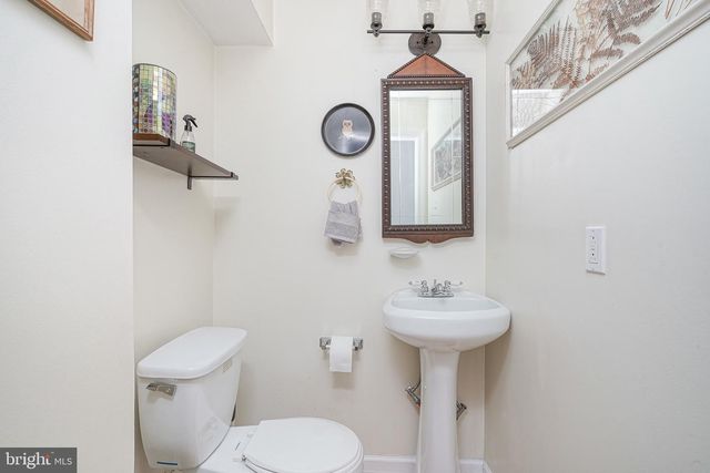 2111 MANTON ST, Philadelphia, PA 19146