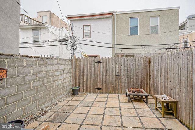 2111 MANTON ST, Philadelphia, PA 19146