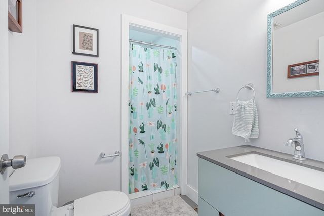 2111 MANTON ST, Philadelphia, PA 19146