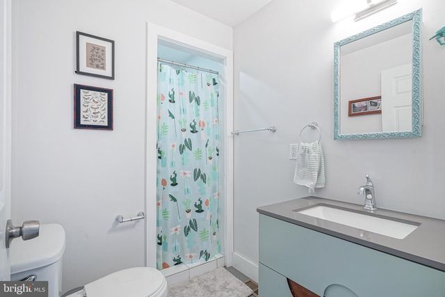 2111 MANTON ST, Philadelphia, PA 19146