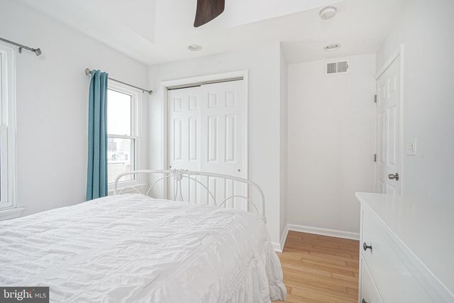 2111 MANTON ST, Philadelphia, PA 19146