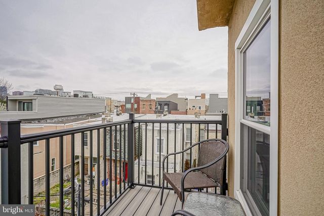 2111 MANTON ST, Philadelphia, PA 19146