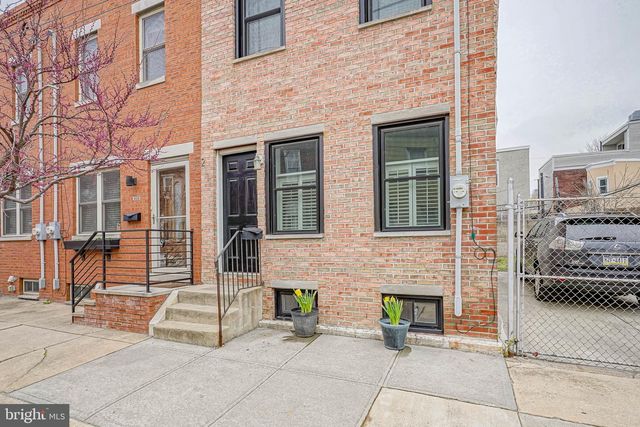 2111 MANTON ST, Philadelphia, PA 19146