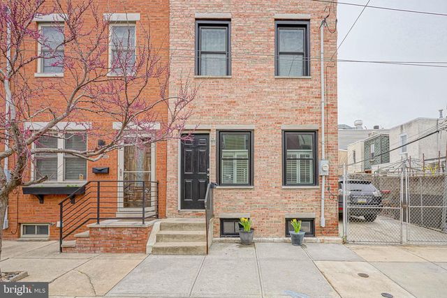 2111 MANTON ST, Philadelphia, PA 19146