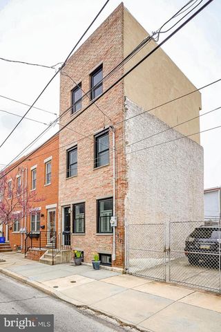2111 MANTON ST, Philadelphia, PA 19146