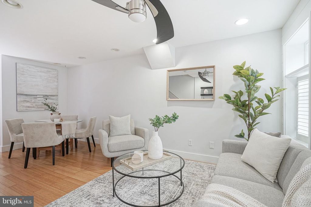 2111 MANTON ST, Philadelphia, PA 19146