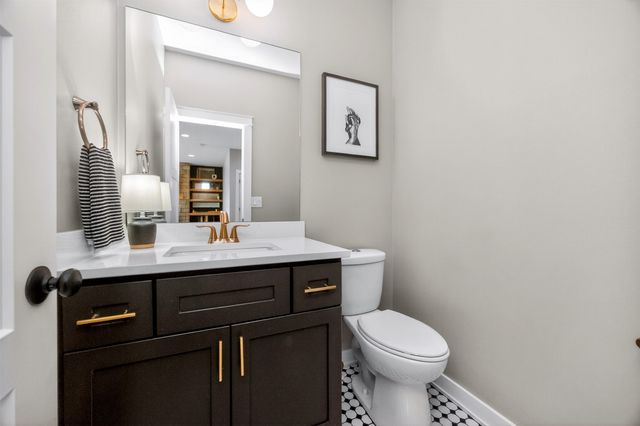 3324 Glenwood Drive, West Des Moines, IA 50265