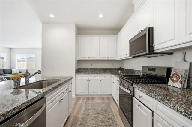 29068 Golden Sunset, Winchester, CA 92596