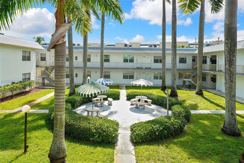 6211 SW 37th St 212, Davie, FL 33314