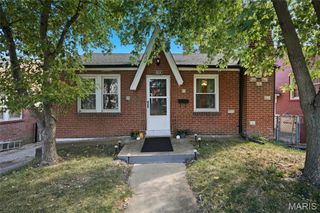 8034 Genesta Street, St Louis, MO 63123