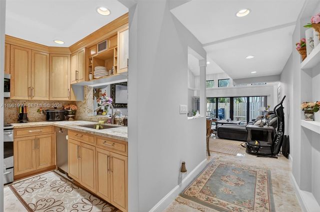 1400 NW 9th Ave A-2, Boca Raton, FL 33486