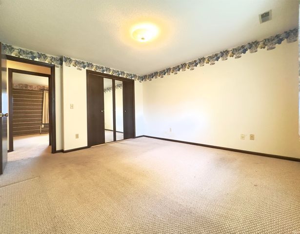 5222 Fairfield Avenue, Fort Wayne, IN 46807