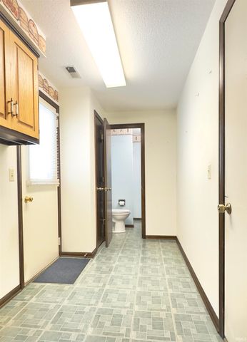 5222 Fairfield Avenue, Fort Wayne, IN 46807