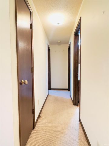 5222 Fairfield Avenue, Fort Wayne, IN 46807