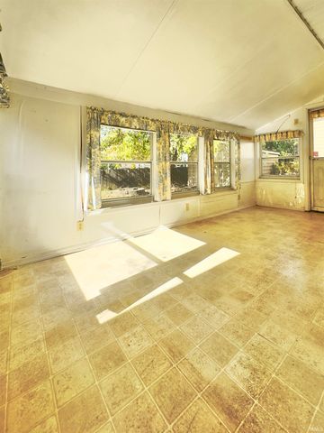 5222 Fairfield Avenue, Fort Wayne, IN 46807