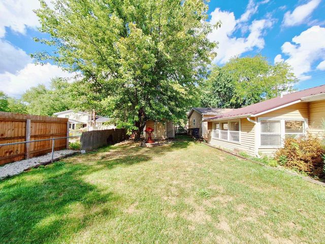 5222 Fairfield Avenue, Fort Wayne, IN 46807