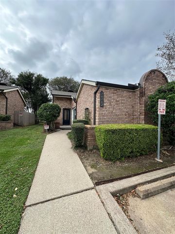 16162 Seahorse Drive, Houston, TX 77062