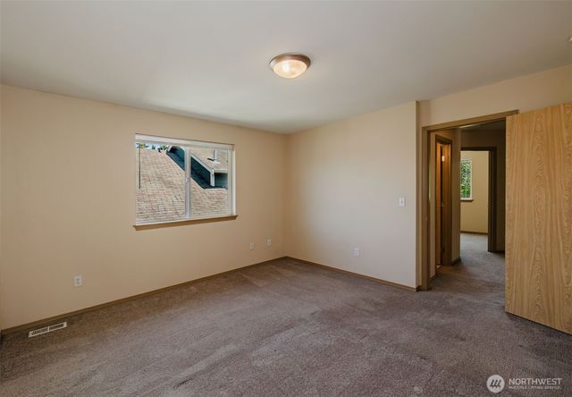 4024 152nd Street Ct E, Tacoma, WA 98446