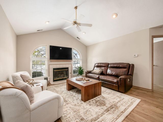 9427 Clermont Circle, Powell, OH 43065