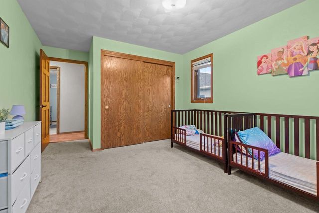 W2572 COLONIAL COURT, Appleton, WI 54915