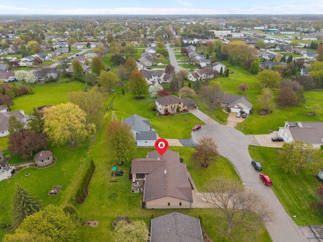 W2572 COLONIAL COURT, Appleton, WI 54915