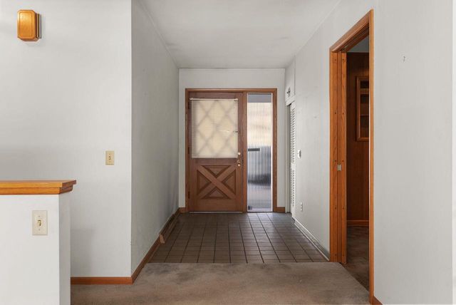 4421 Vale Circle, Madison, WI 53711