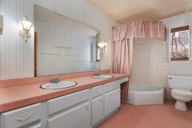 4421 Vale Circle, Madison, WI 53711