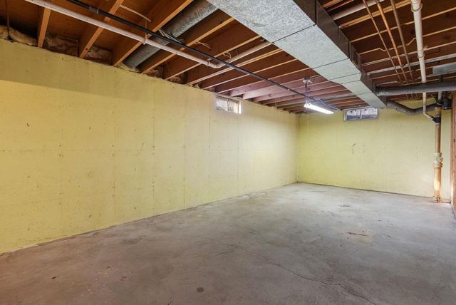 4421 Vale Circle, Madison, WI 53711