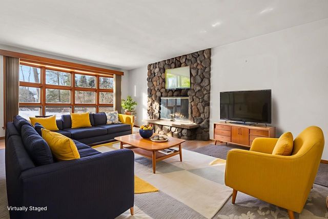 4421 Vale Circle, Madison, WI 53711