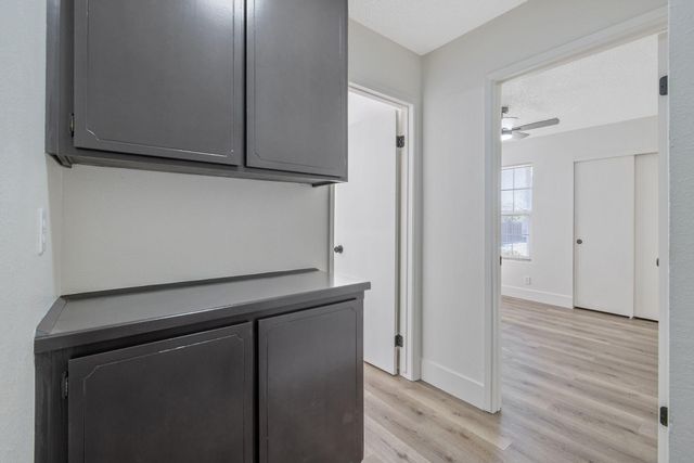 2238 N Gowdy Street, Visalia, CA 93292