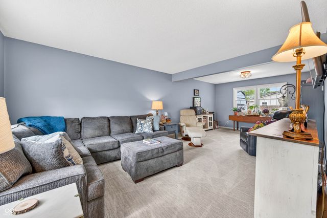 117 Lancelot Drive, Franklin, IN 46131