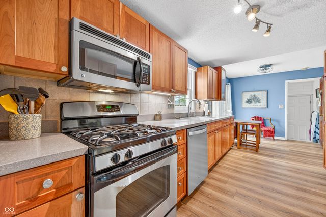 117 Lancelot Drive, Franklin, IN 46131