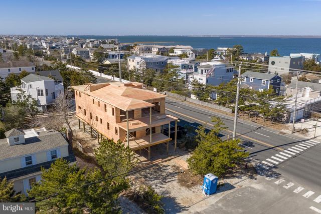 2 E CUMBERLAND AVE, Harvey Cedars, NJ 08008