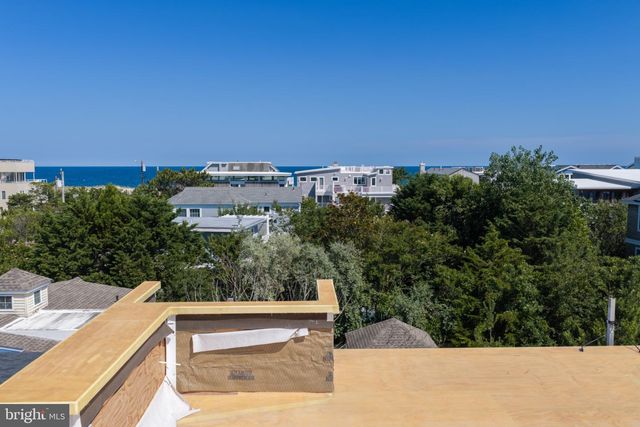 2 E CUMBERLAND AVE, Harvey Cedars, NJ 08008