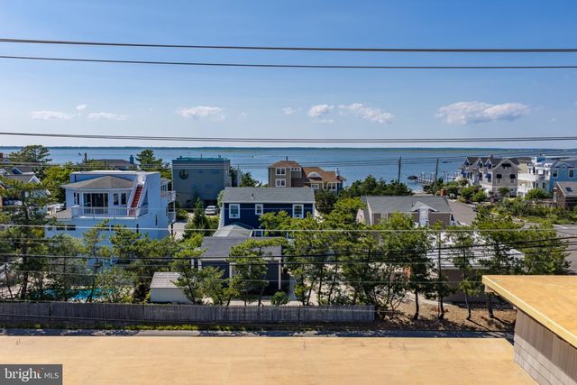 2 E CUMBERLAND AVE, Harvey Cedars, NJ 08008