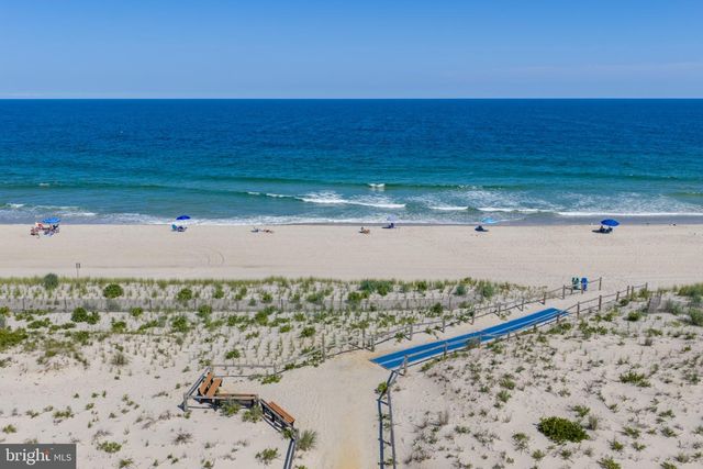 2 E CUMBERLAND AVE, Harvey Cedars, NJ 08008