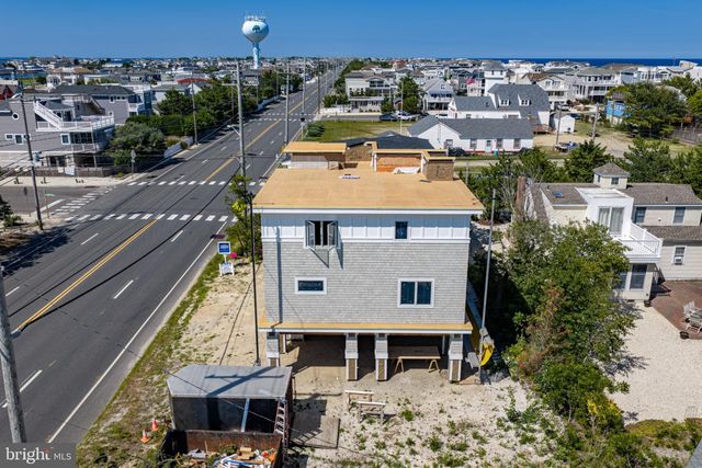 2 E CUMBERLAND AVE, Harvey Cedars, NJ 08008